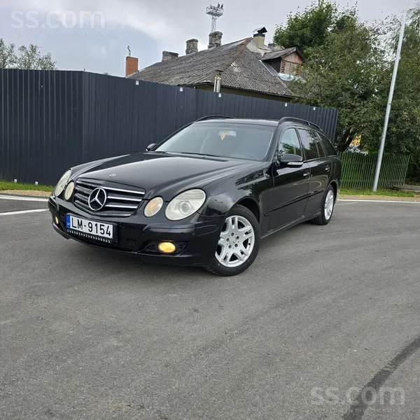 Mercedes Pārdodu Mercedes E220 ar jaunu apskati. 