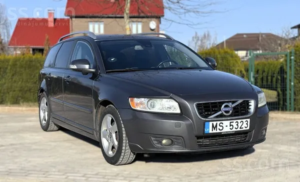 Volvo V50