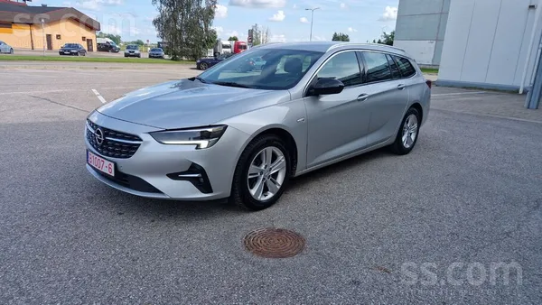 Opel Insignia - 1