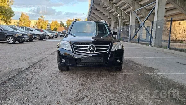 Mercedes benz glk 2009 2.2 дизель 125 кв, хорошее состояние. Новая зимняя ре