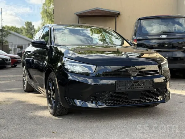 Opel Corsa , benzīns, apsildāma stūre, atpakaļskatu kam