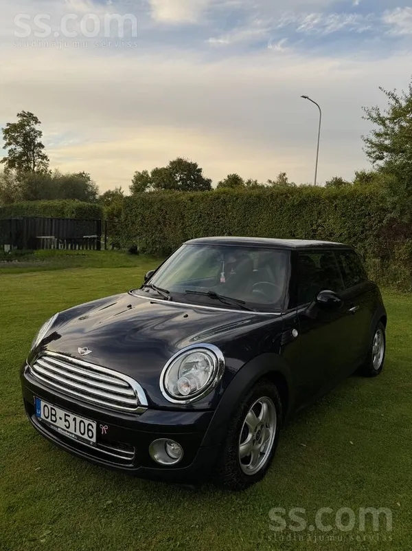 MINI Pārdodu koptu Mini One labā vizuālā un tehniskā st