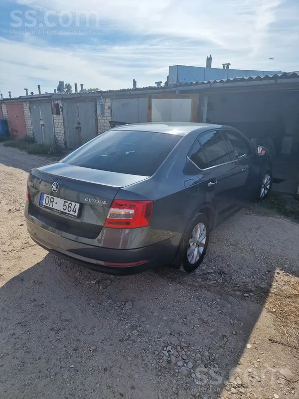 Skoda Ideālā stāvoklī, komplektācija Ambition plus, mazs