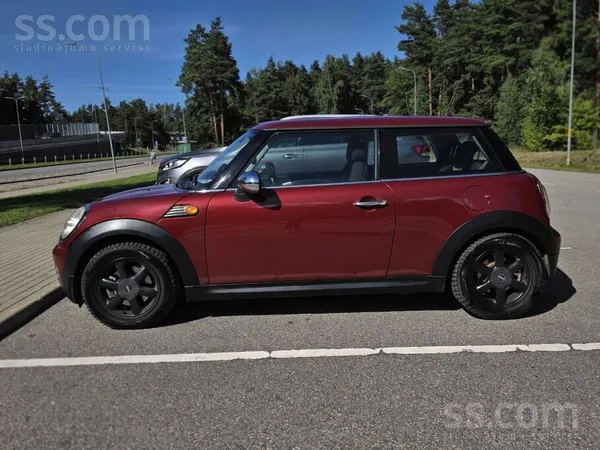 MINI Продаётся красивый и ухоженный Mini Cooper в эффек
