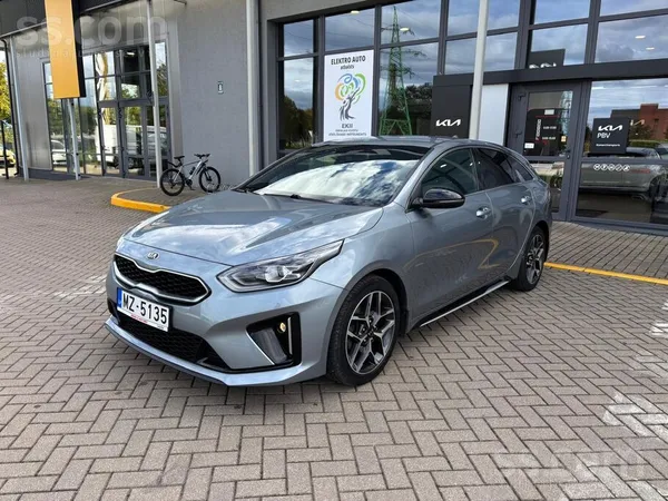 Lielisks Kia Proceed Gt-Line. Jauns auto pirkts Latvijā. Visas apkopes pie o