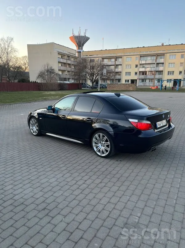 BMW 530