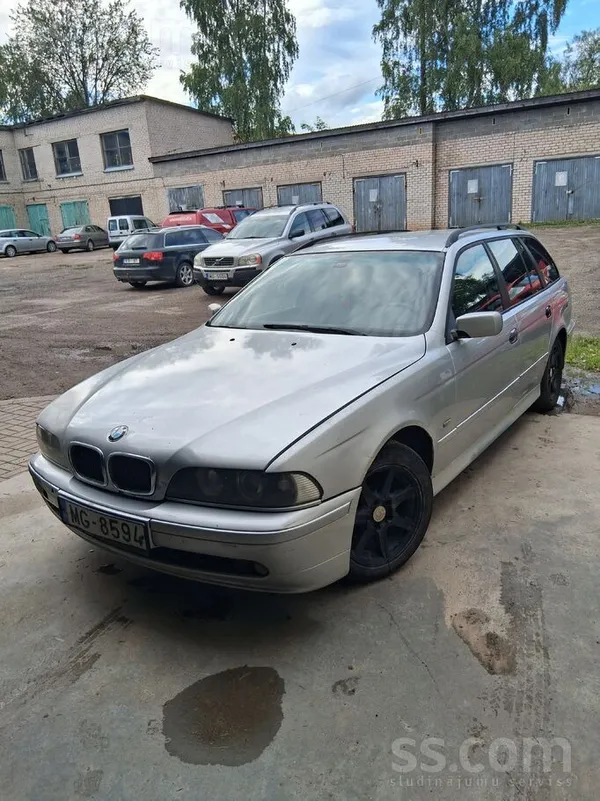 BMW 530