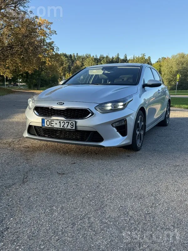 KIA Ceed 2020, 1.4 benzīns, Automāts, Hečbeks, Pelēks — Latvijā
