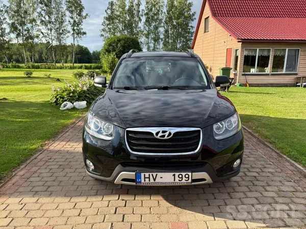Pārdodam ģimenes auto.