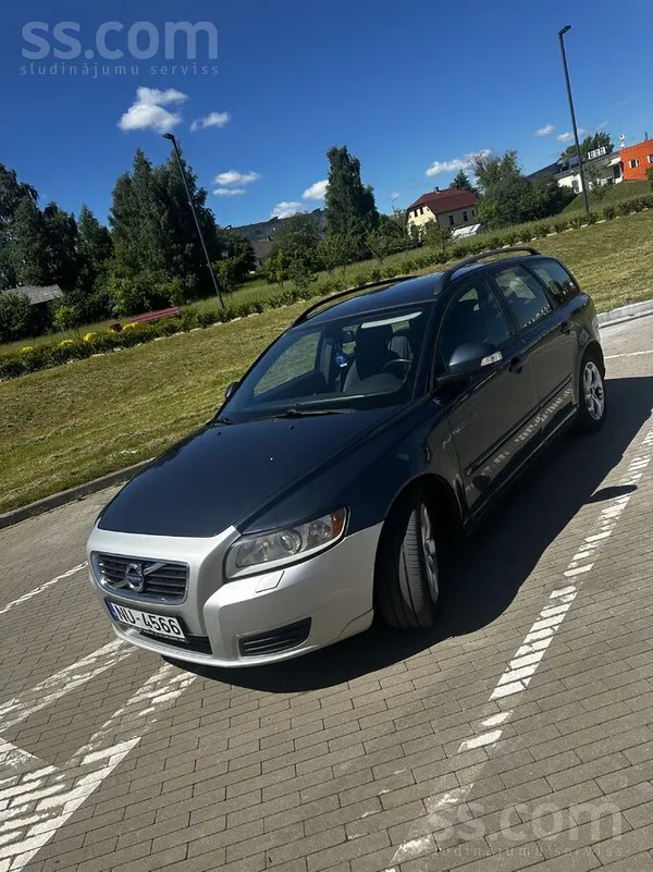 Volvo V50