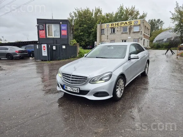 Mercedes Benz E220 Cdi 2.1l dīzelis. 125kw
Tehniskā apskate derīga līdz 03.