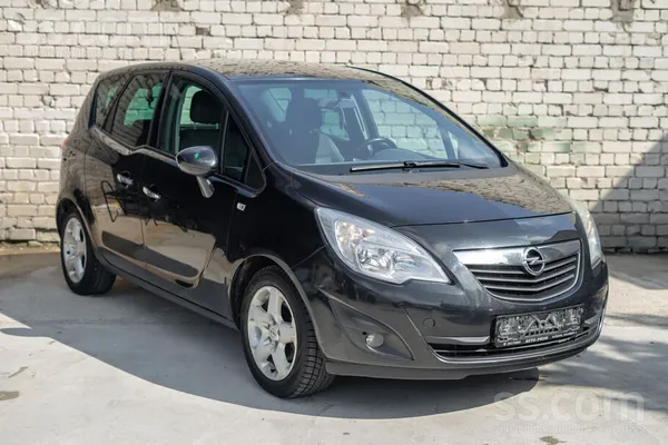 Opel Opel Meriva 1.3 dīzelis 55 kW. 