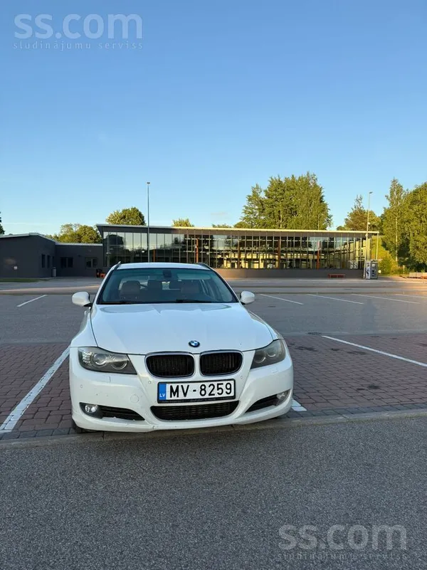BMW 320