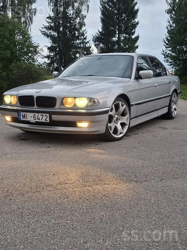 BMW Ir sīki vizuāli un tehniski defekti. Komfortādas s