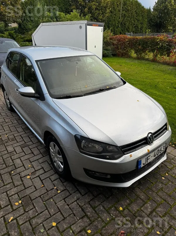 Pārdodu VW Polo.
Auto tehniski labā stāvoklī. Visas apkopes un remonti vei