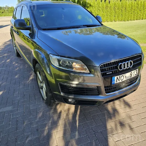 Audi Pārdodu Audu Q7 4.2 tdi, ir daži defekti, bet tiek