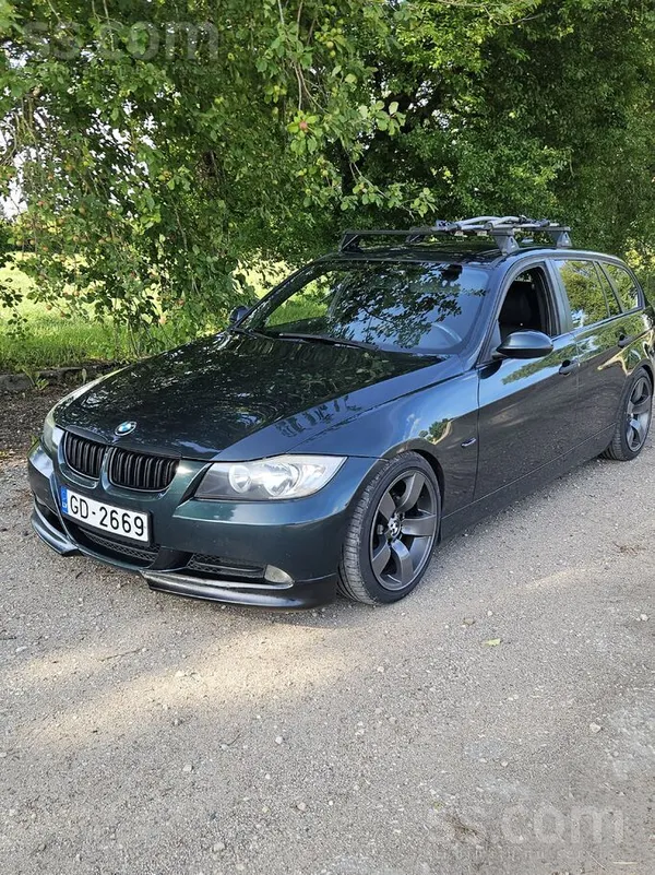 BMW 320