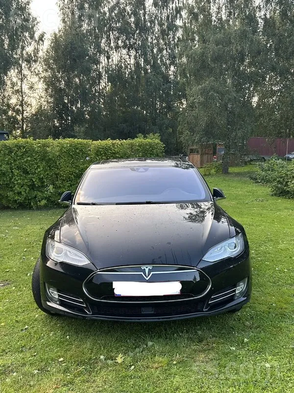 Tesla Tesla Model S D90, melna, labā stāvoklī. Bezmaksas
