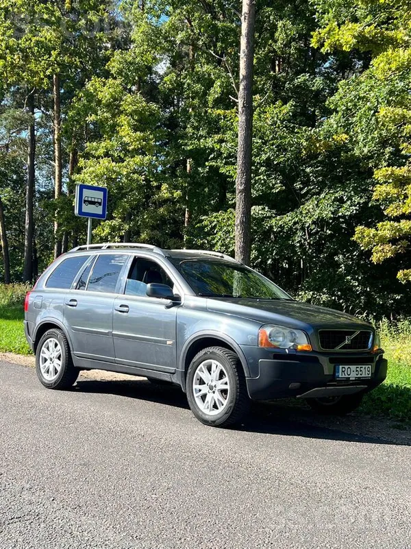 Volvo Sakarā ar jauna ģimenes auto iegādi pārdodu koptu 