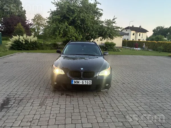 BMW 525
