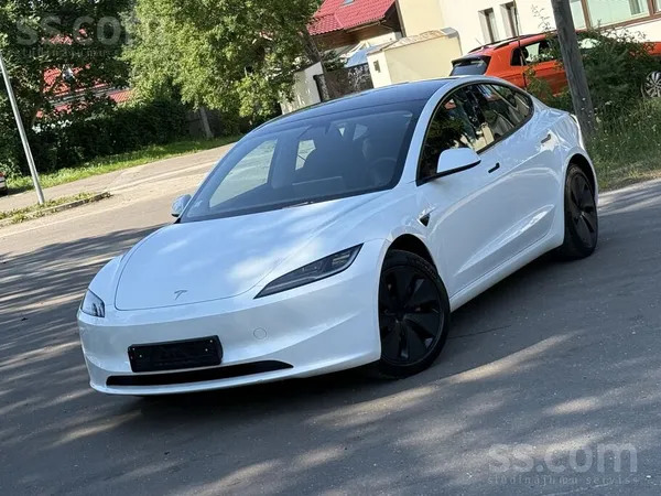 Pardodu Tesla 3 Higland. Mašina aprikota ar Lfp batareju. Range 513km Wltp. Mašina t