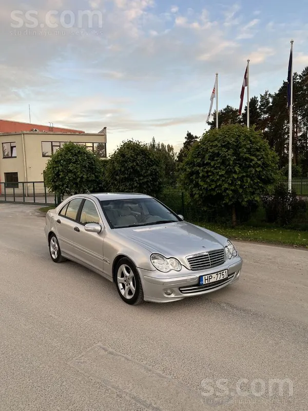 Mercedes C200