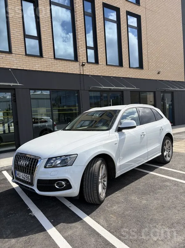 Audi Q5 2011, 2.0 benzīns, Automāts, SUV/Apvidus, Balts — Latvijā