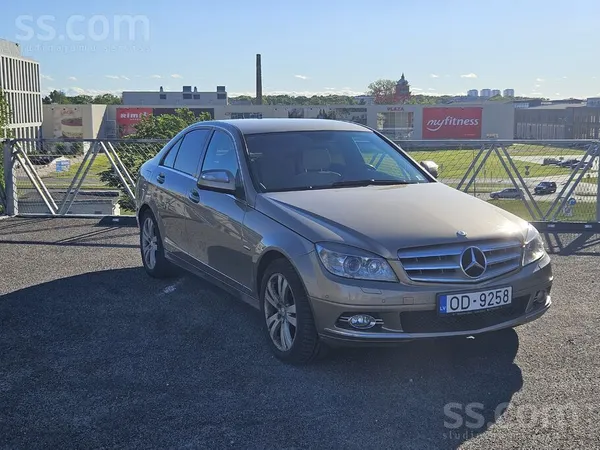 Mercedes C200