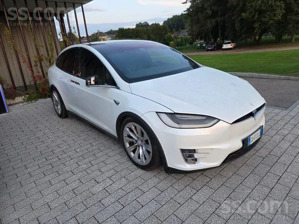 Tesla Dual motor, 