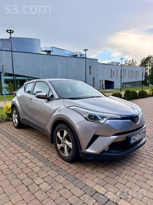 Toyota C-HR
