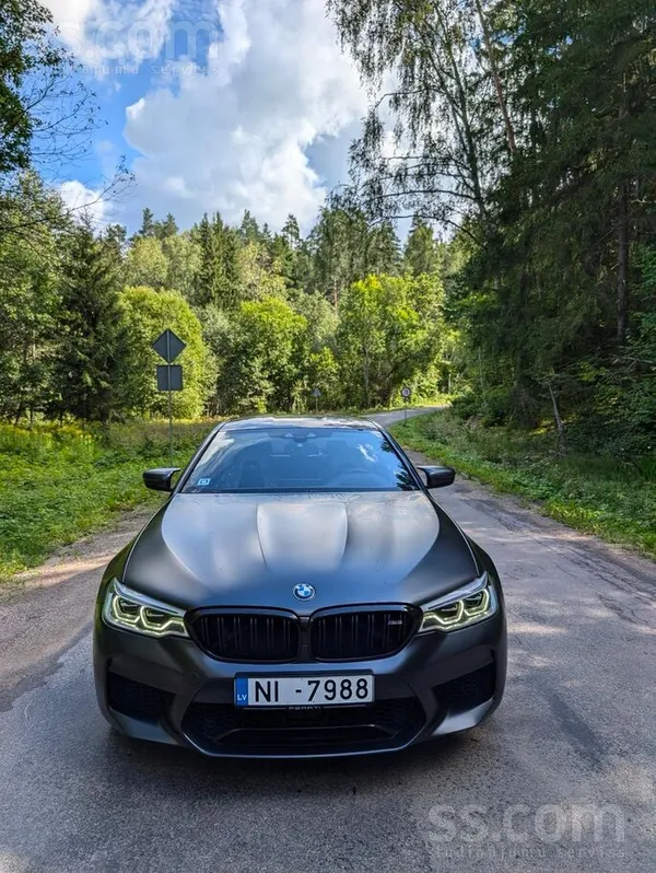 BMW M5