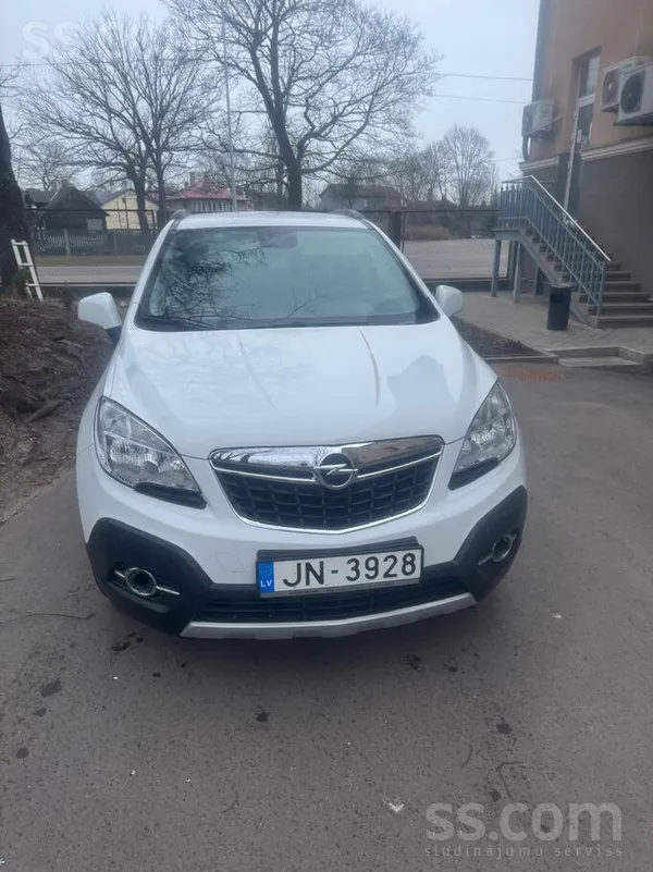 Opel Mokka 2014, 1.6 gāze, Manuāls, Hečbeks, Balts — Latvijā
