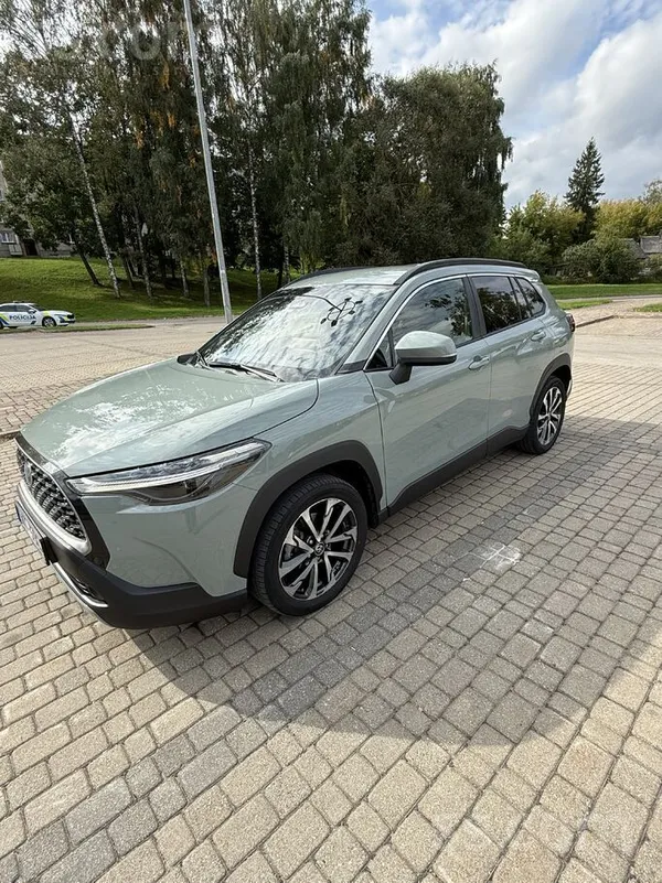 Toyota Pārdodu ļoti koptu Toyota Corolla Cross Hybrid. Ek