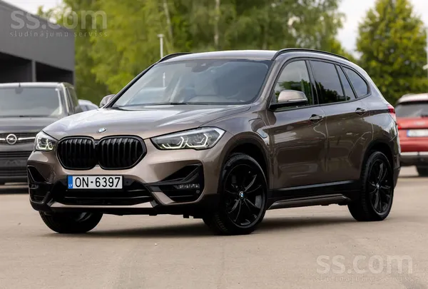 BMW X1 - 1