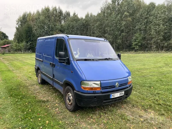 Renault Bez viņjetes. Pilnībā ejošs, slimības lapa uz mēne