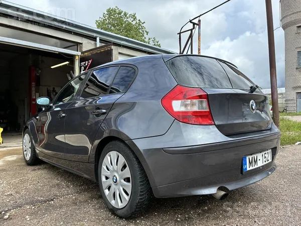 BMW 120