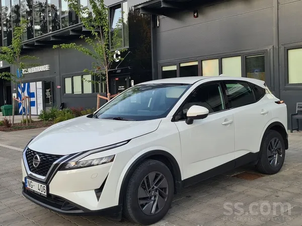 Pārdod Nissan Qashqai, benzīna dzinējs 1.3; 140 ZS Manuālā pārnesumkārba