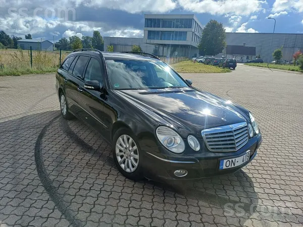 Mercedes E280 2008, 3.0D dīzelis, Automāts, Universāls, Melns — Latvijā