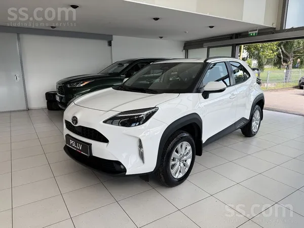 Toyota Yaris - 1