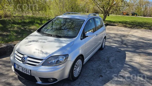 Volkswagen Pārdodu Golf Plus ar jaudīgu 2.0l 103 kw dzinēju. 
