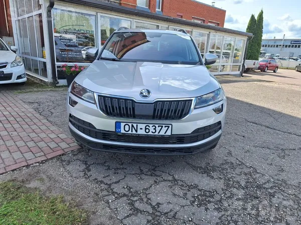 Skoda Škoda karoq Labā tehniskā un vizuālā stāvoklī. Pār
