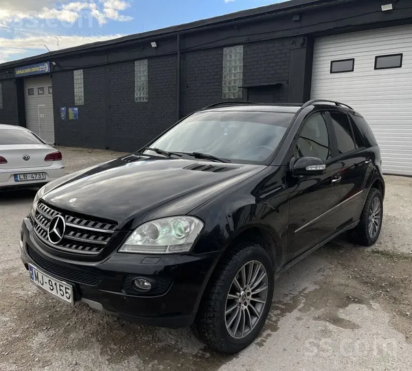Mercedes Pārdodu Mercedes-Benz ML 280 Cdi ar 3.0 dīzeļdzinē