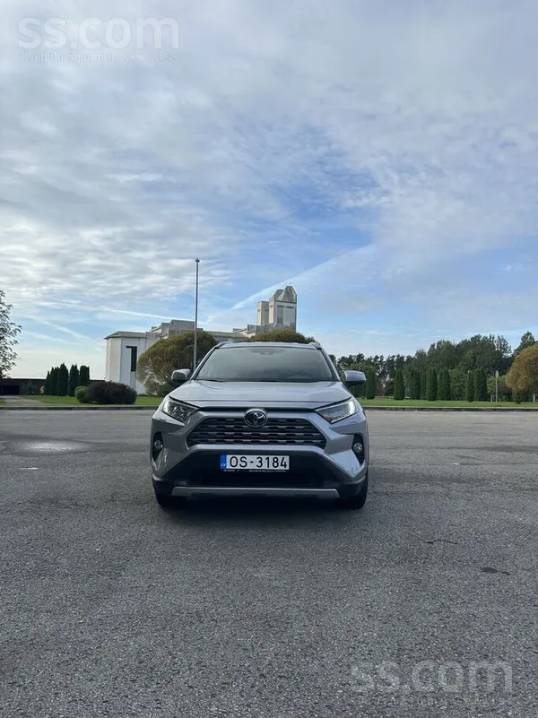 Toyota RAV 4 - 1