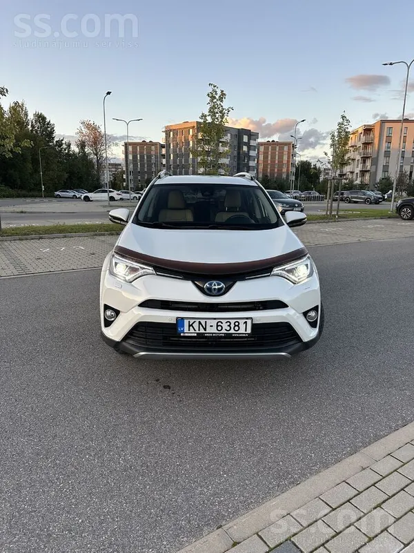Toyota Toyota Rav4, Luxury komplektācija. Automobilis pir