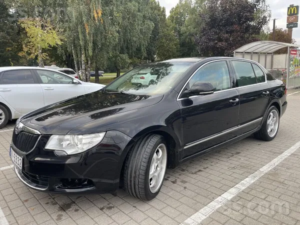 Skoda super B 2.0tdi 125kwh
Tehniska apskate līdz 24.08.27
Ādas multistūre