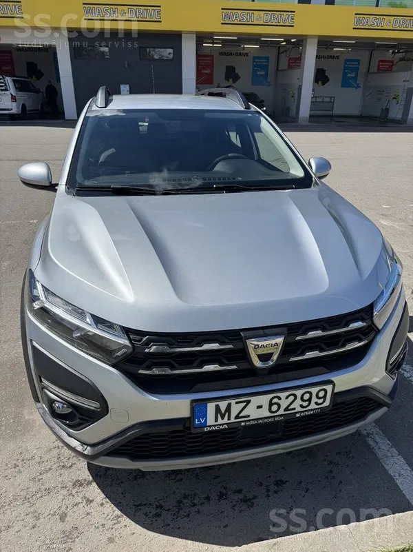 Kopts ģimenes auto ar Lpg aprīkojumu 
Pārdod Dacia Sandero 1.0 Lpg/benzīns,