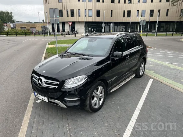 Uzņēmums pārdod Mercedes-Benz Gle 250.

Auto ir teicamā tehniskā un vizuāl