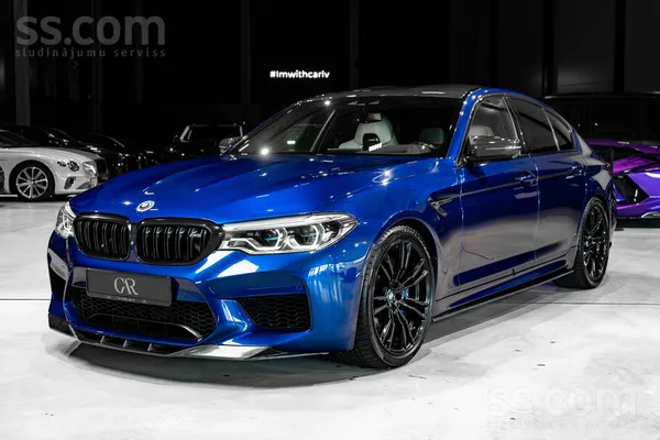 BMW BMW M5 Marina Bay Blau ar V8 4, 4L dzinēju. Teicam
