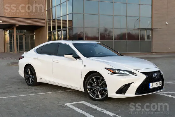 Lexus ES