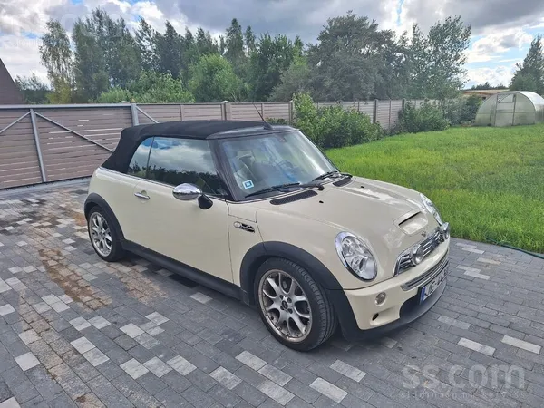 MINI Cabrio